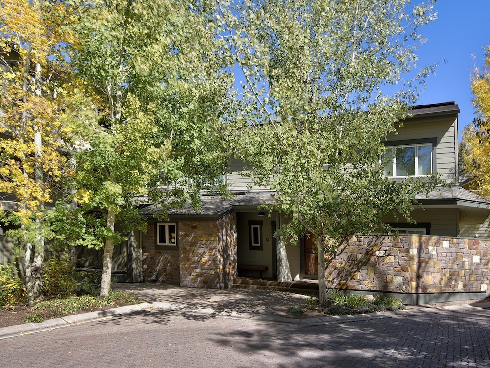 Coldstream Townhome 38 - main view