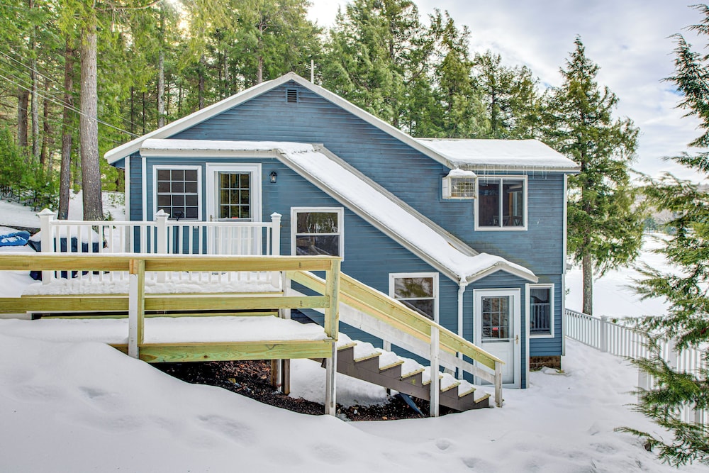 Lakefront Home w/ Seasonal Dock in Limerick!