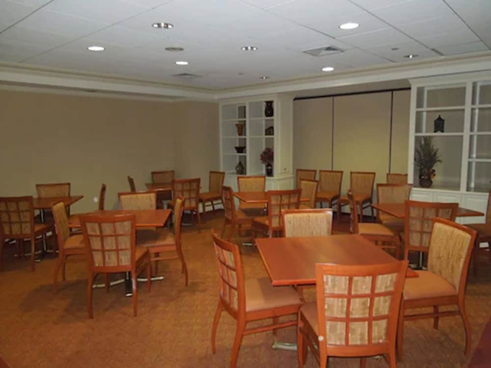Rockville Centre Inn