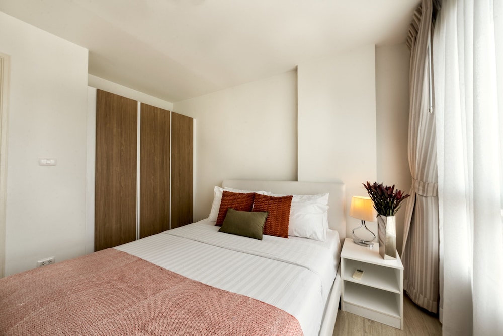 First Choice Suites by the Sea