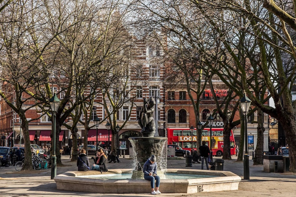 Cadogan Street III by Onefinestay