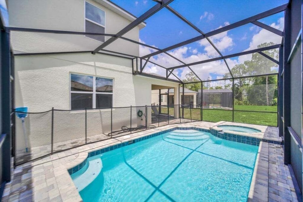 Luxury Home In Resort With Pool, Spa Florider! 7 Bedroom Villa