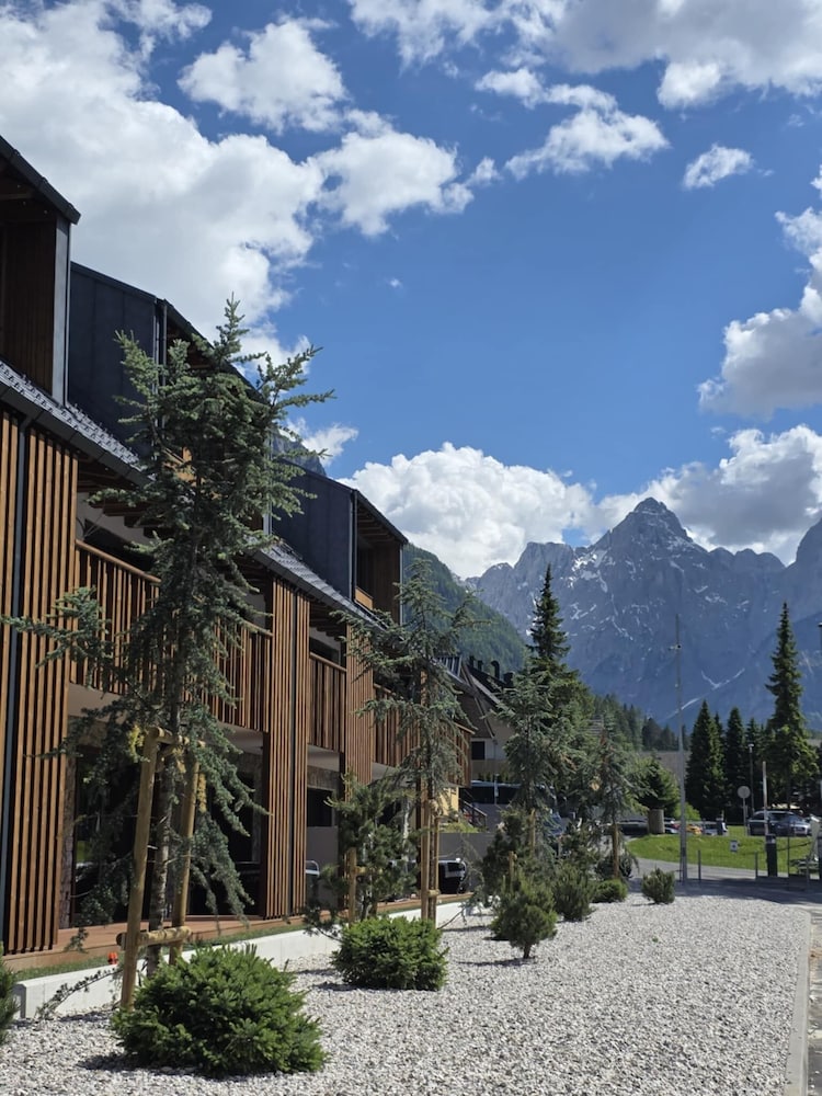 Gora Luxury Apartment