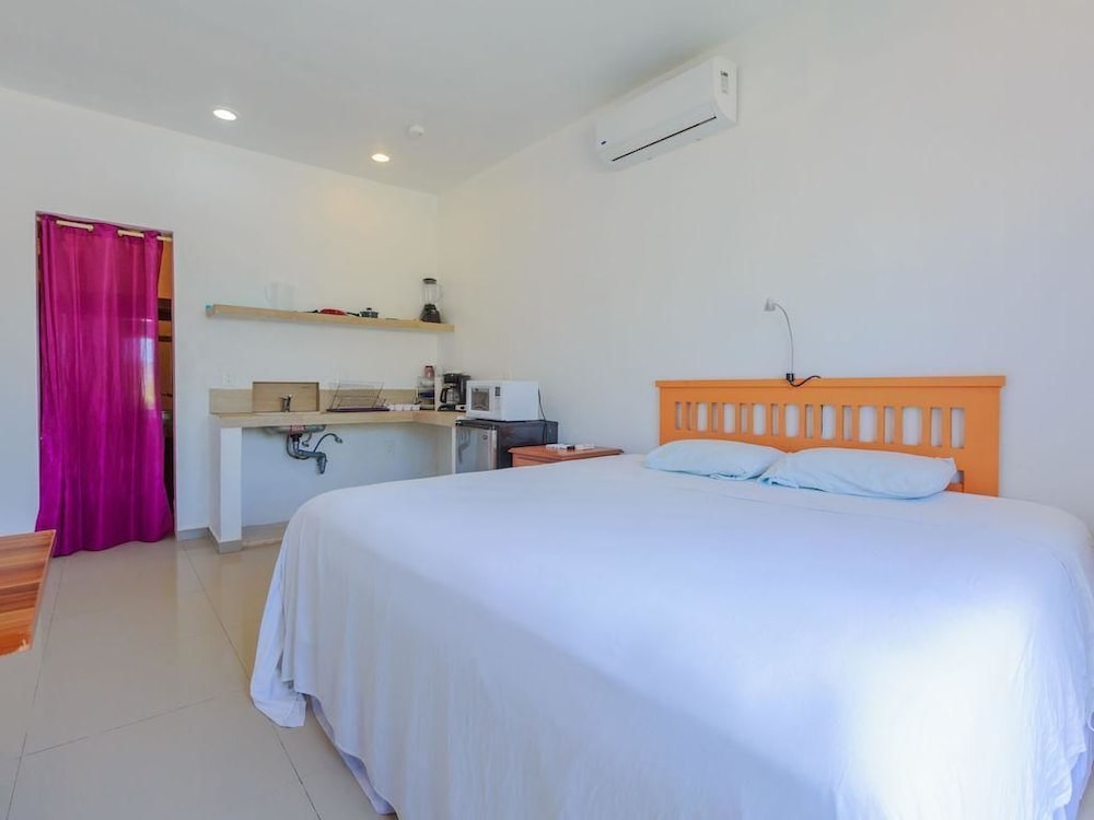 Villa Elena - Entire Property view 5