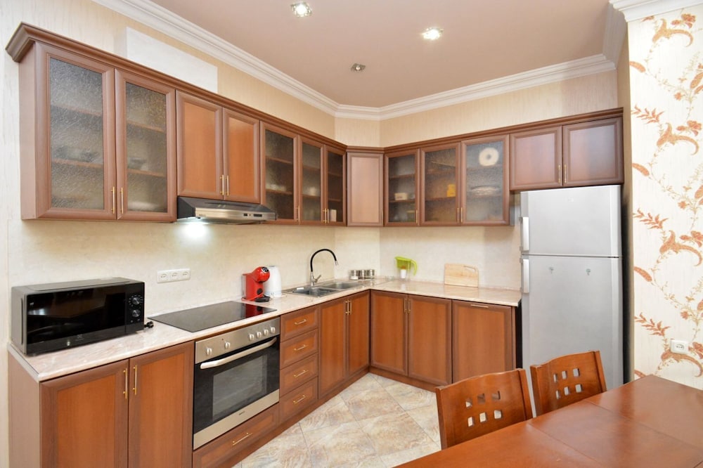 North Ave. Apartments by Luxe Group HH55