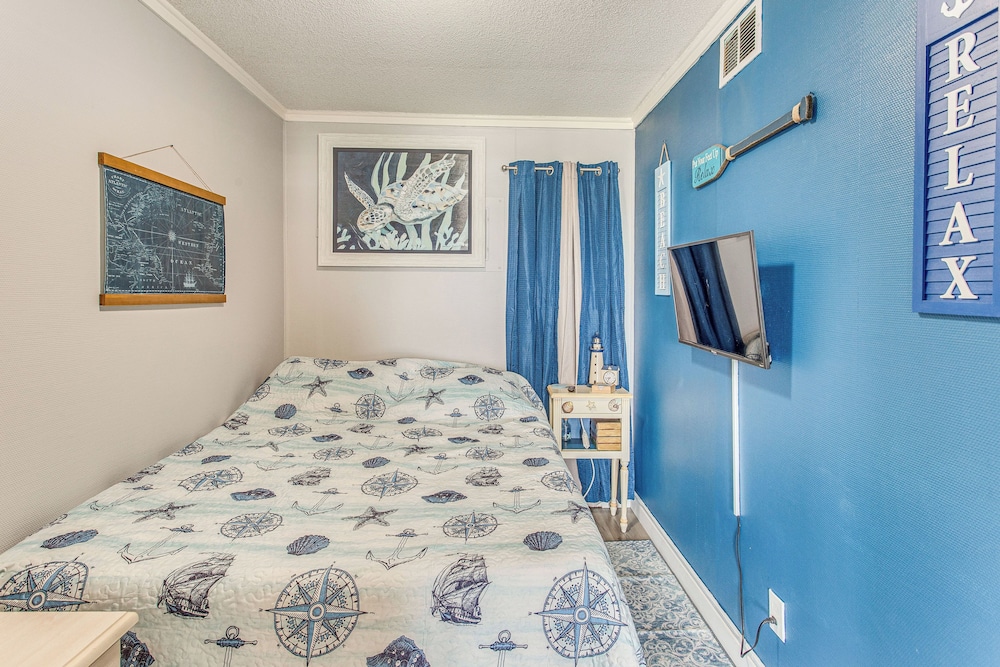 Steps to Beach: Myrtle Beach Condo w/ Resort Perks