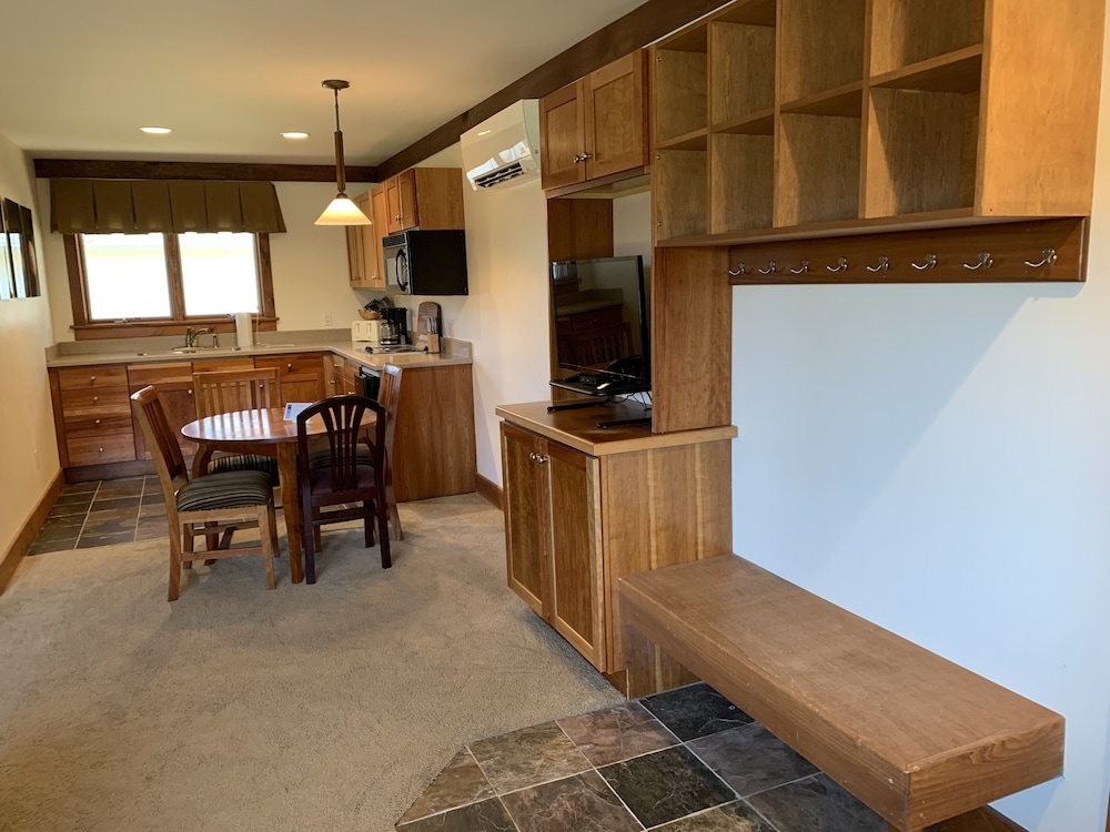Winwood Condominiums by Windham Mountain Club