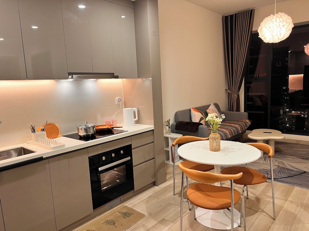 Vinhomes Grand Park-Masterise Center