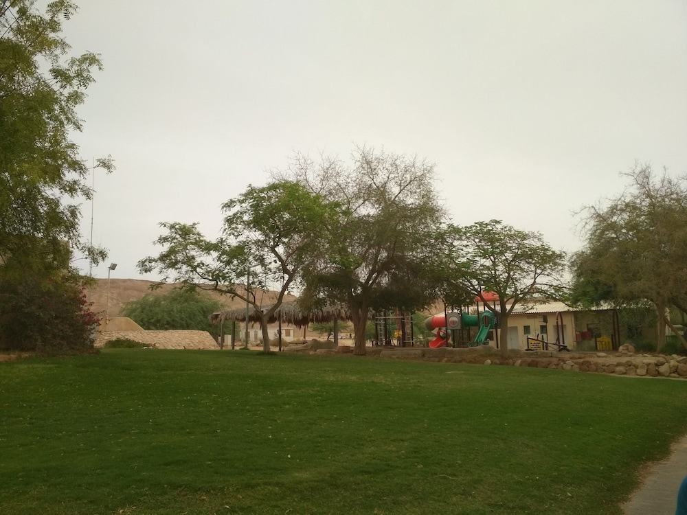 Lotan Desert Travel Hotel