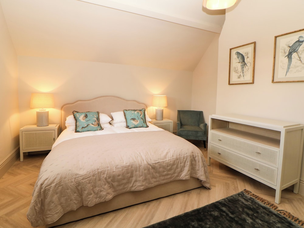 Chatsworth Suite