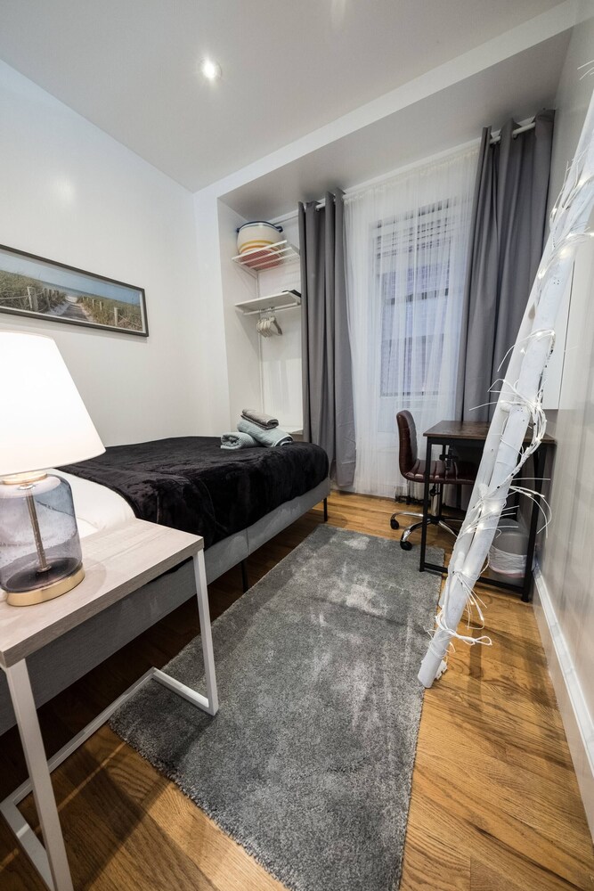 Lovely 4 Br Apt - 2 Blocks To Central Park West