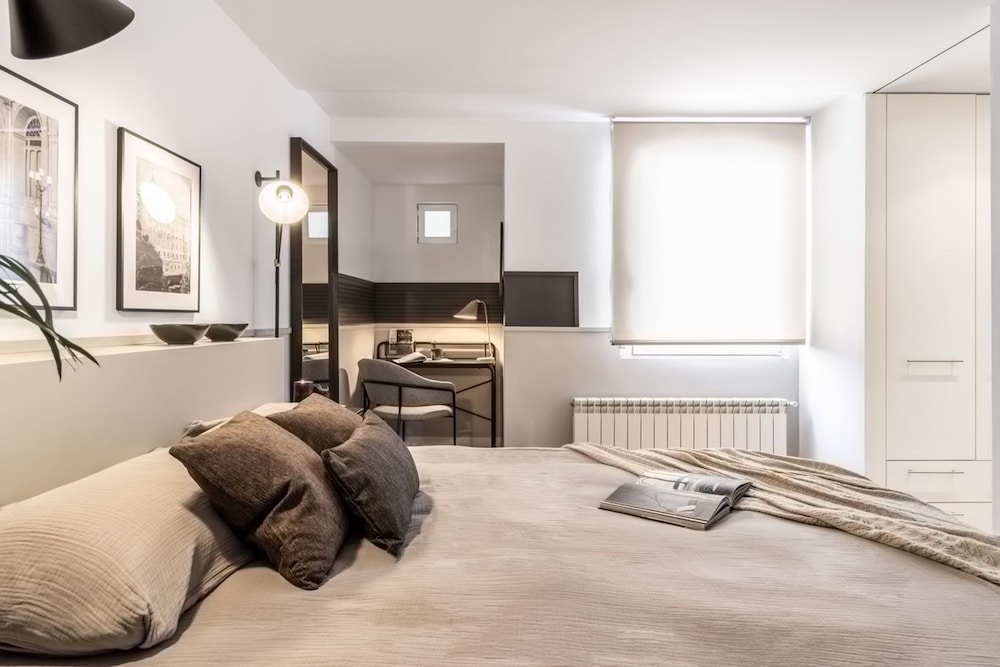 Oeste - 2 Bedrooms in Chueca