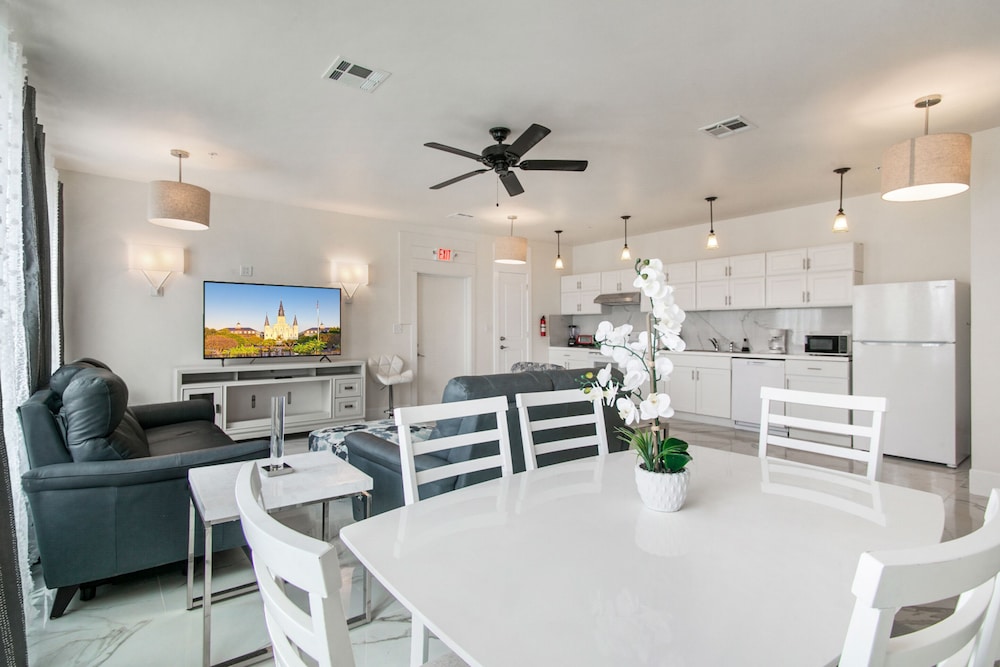 Breathtaking Condos Near French Quarter view 4