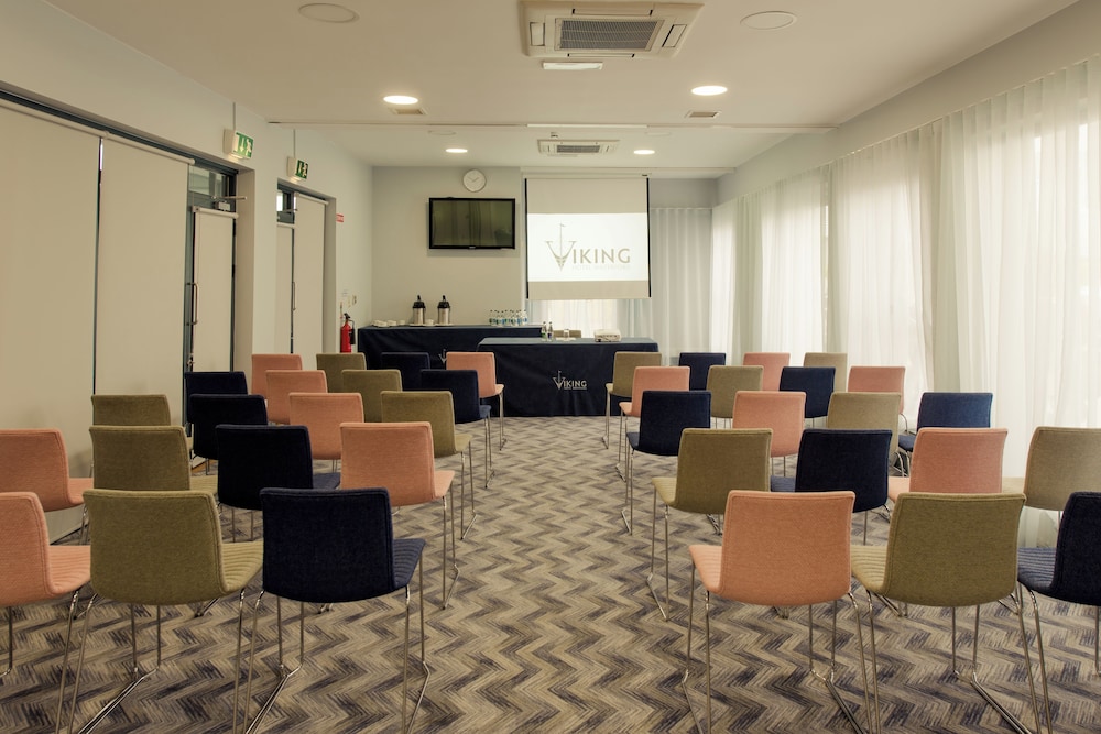 Waterford Vacations - Viking Hotel Waterford - Property Image 27