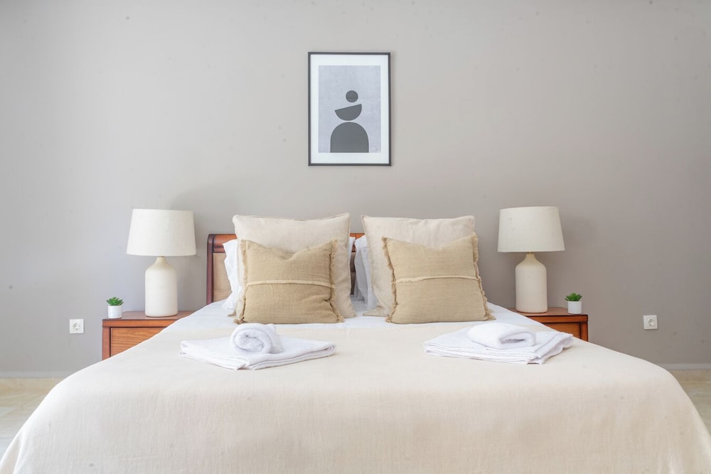 Luxueux Appartement à Bir Mourad Raïs