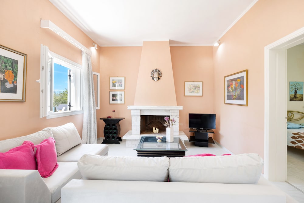 Villa Amorossa with Garden View & Shared Pool by Konnect, Roda Corfu view 5