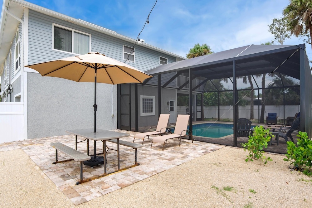 Beach Villa A