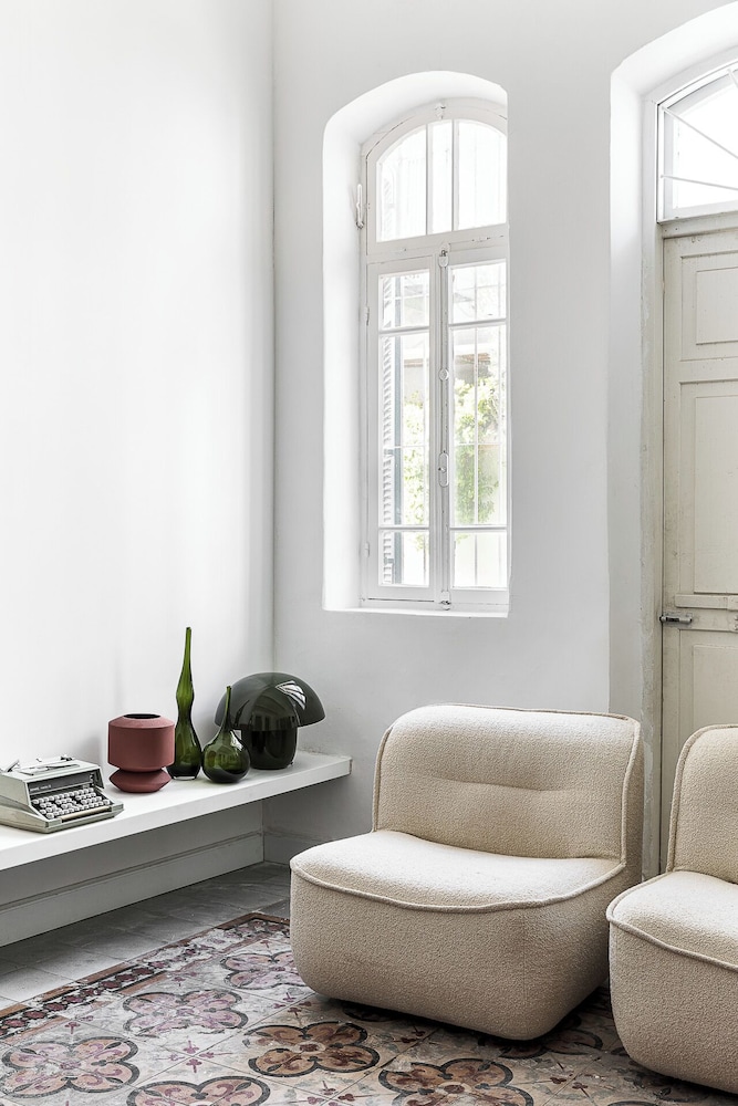 The Gem of Neve Tzedek by Sea N' Rent