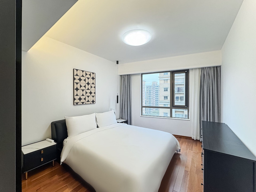 Tyms 3BR 2BA Apt Gubei CBD Near Line10