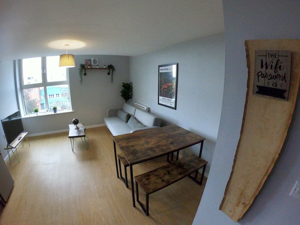 Manchester Metropolitan Loft Apartment view 5
