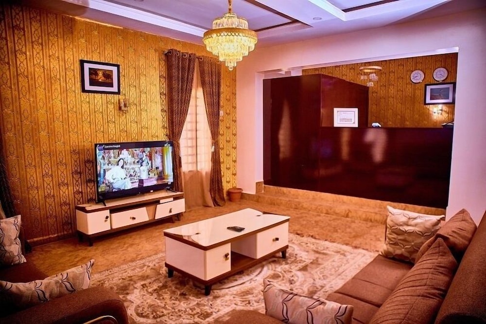 EVC Apartments