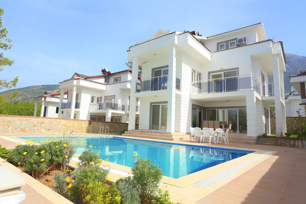 Orka Private Villas