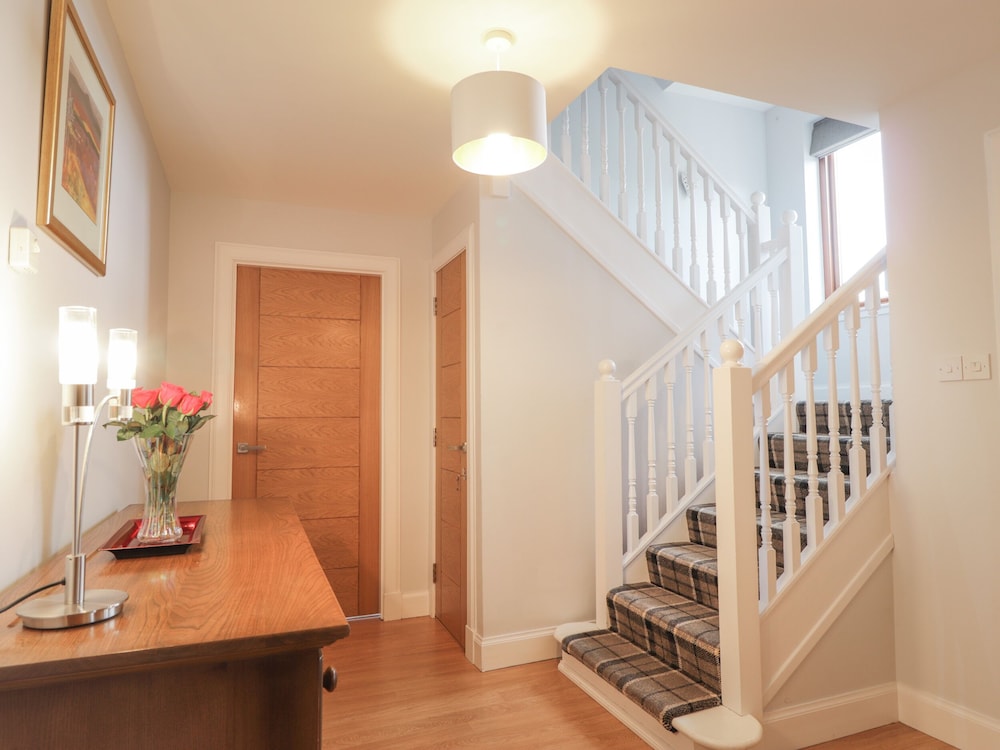 3 Croftside