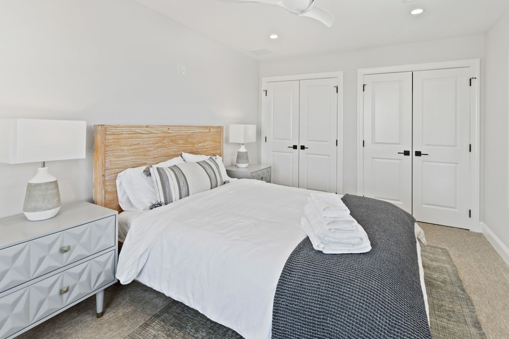 6BR Heated Pool Hot Tub Game Room Elevator