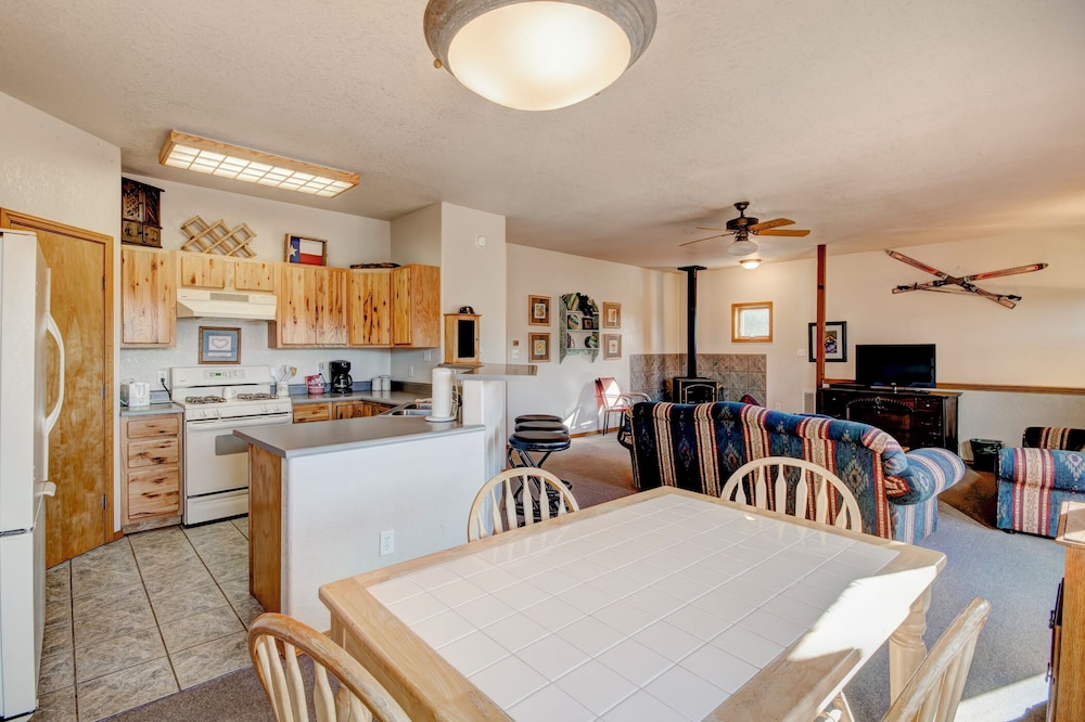 Blue Lake Lodge by Ruidoso Vacation Rentals