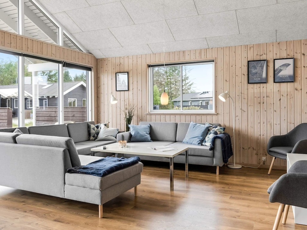 5 Star Holiday Home in Albaek