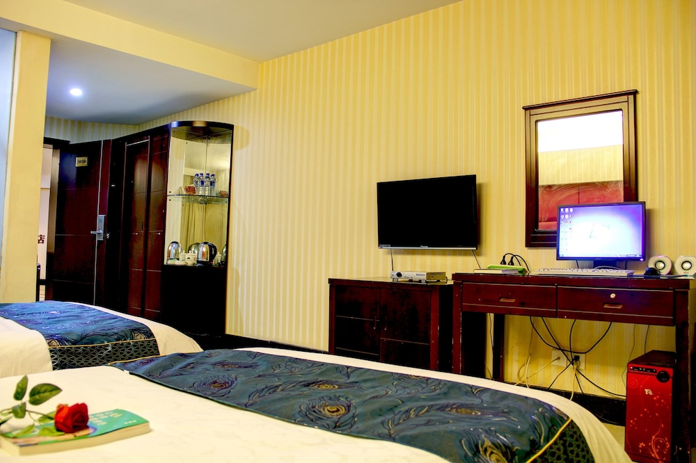 KAIS RDOM Hotel