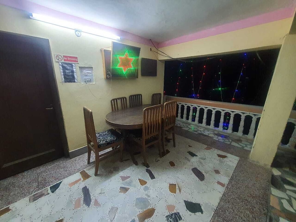 JAPOTRA HOME STAY