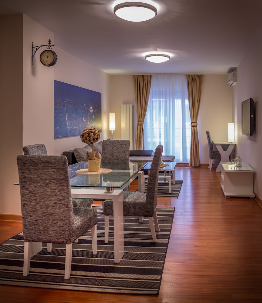 Feel Belgrade Aparthotel