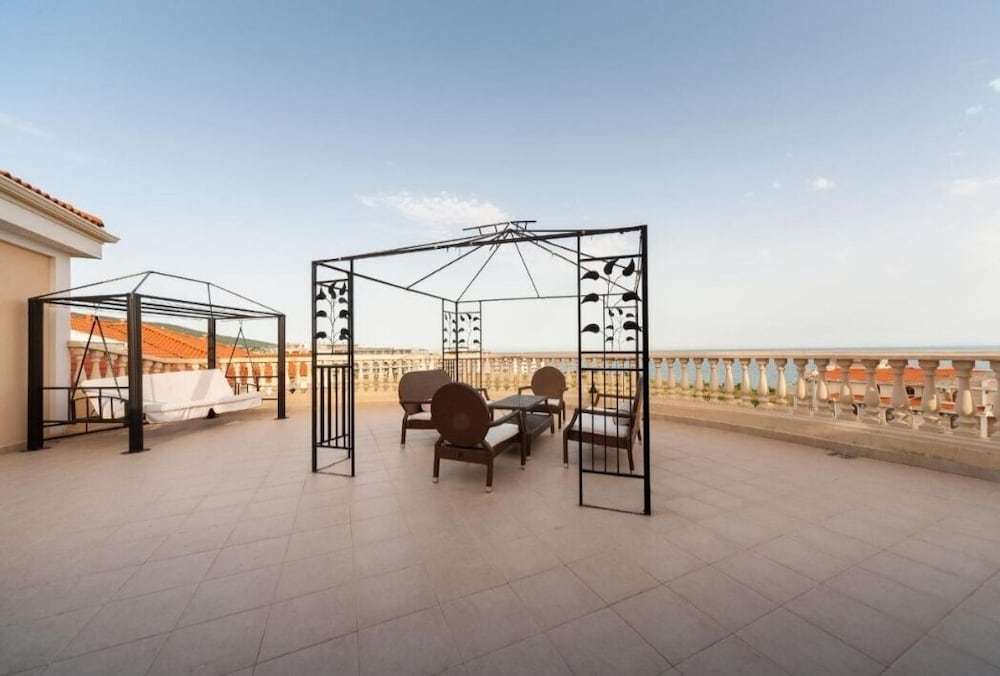 Maisonettes in Royal Bay Residence&SPA 2
