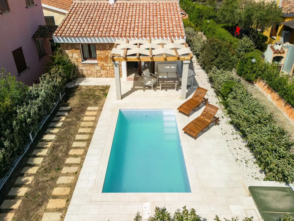 Elegant Villa With Private Pool in San Teodoro