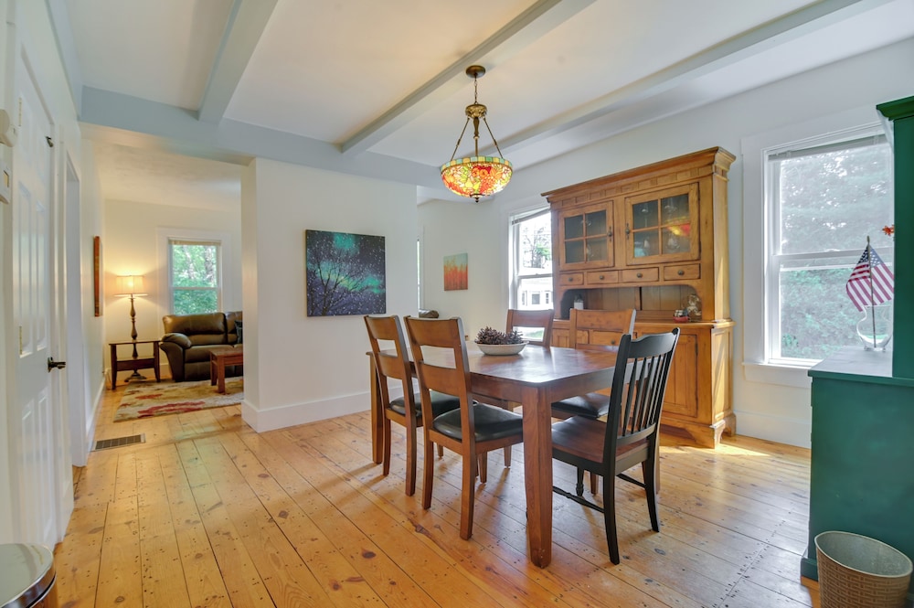 7 Mi to Cranmore Ski Resort! Family Escape w/ Yard