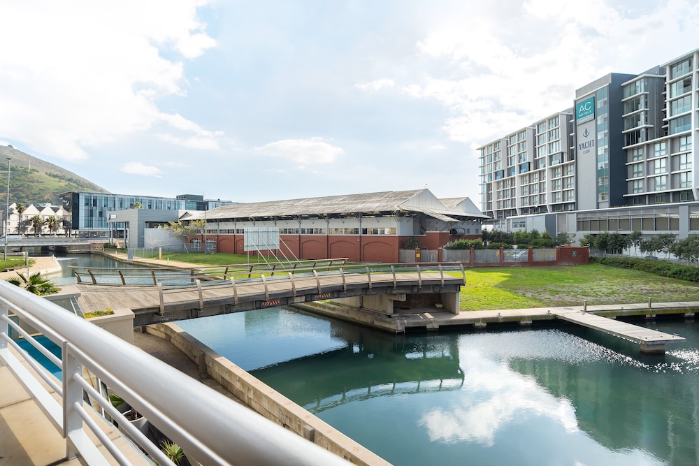 Canal Quays 202 view 4