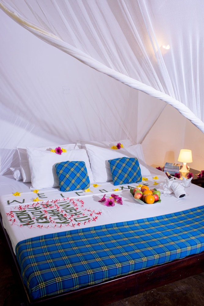 Kinondo Poa Resort
