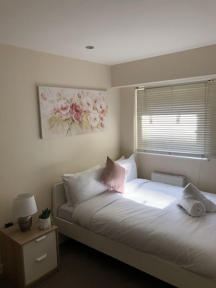 Morland House Apartments