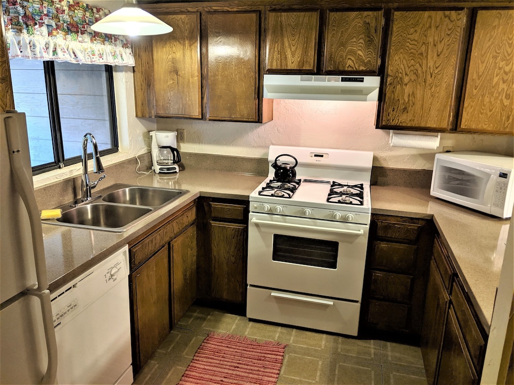Snow Summit Townhouse Rentals & Sales