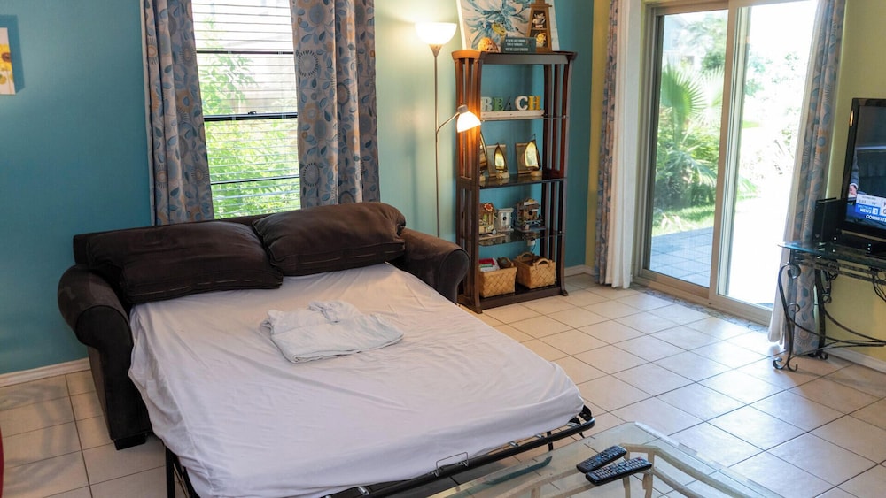 Island Condo - 1st Floor - Pool - Patio