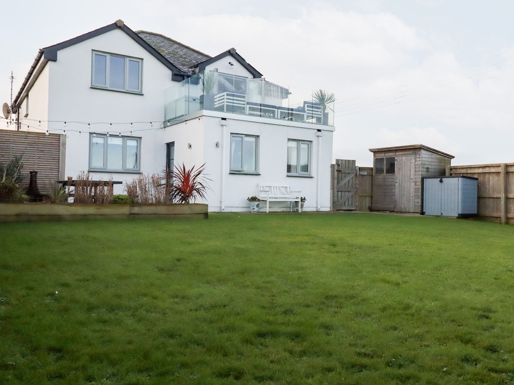 Sea View House