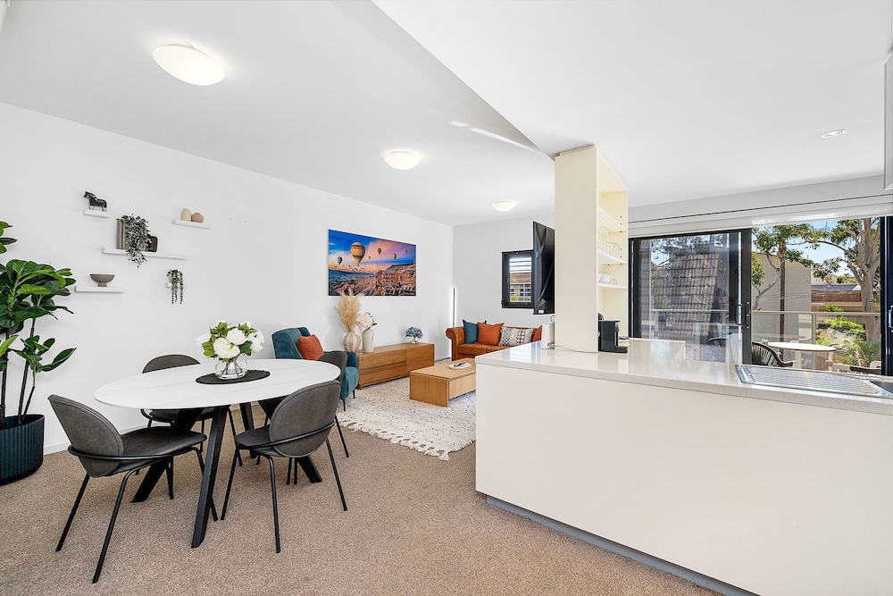 2bdr on Beaufort Street Parking - Mount Lawley