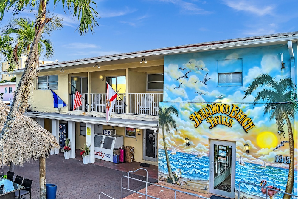 Hollywood Beach Blue Wave