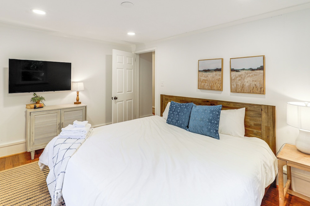 Walk to Shops, Eats & Trails: Blowing Rock Escape!