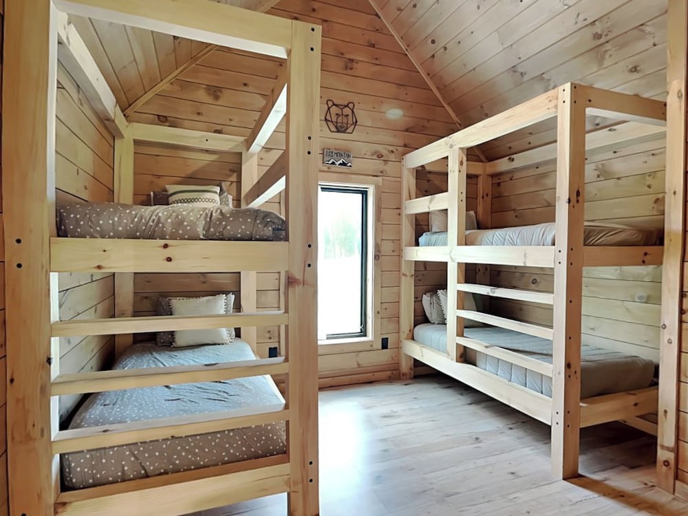 Smoky Ridge Sanctuary by Jackson Mountain Rentals