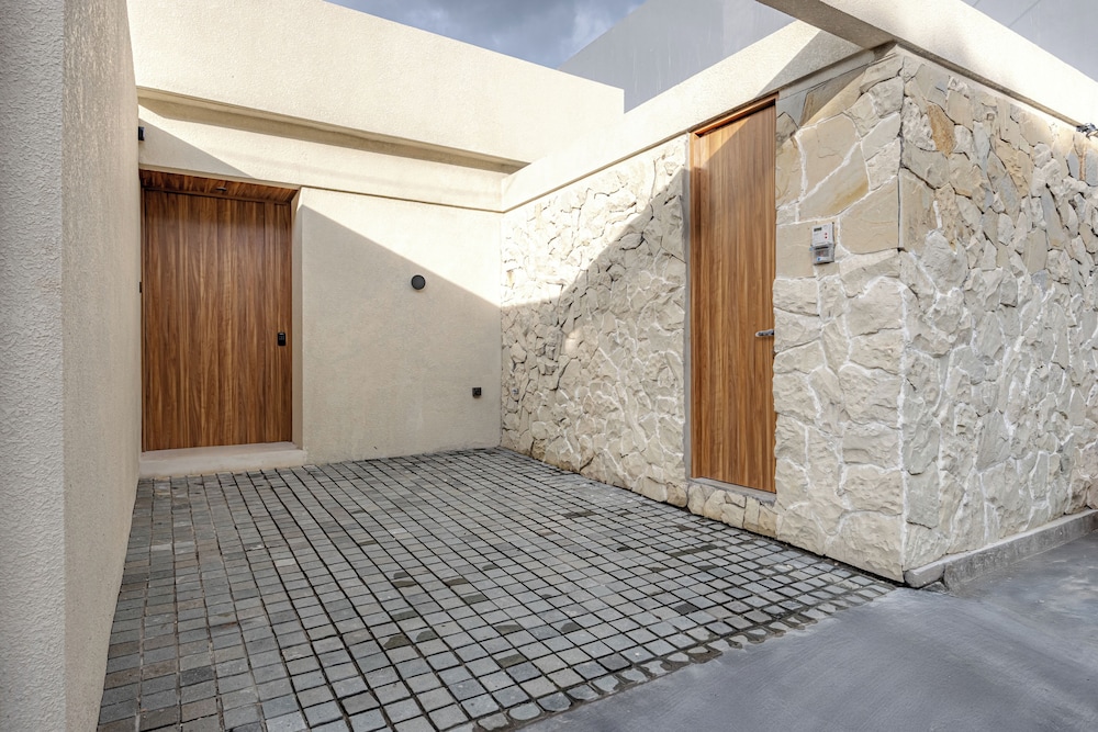Anavia Private 3BR Villa Canggu