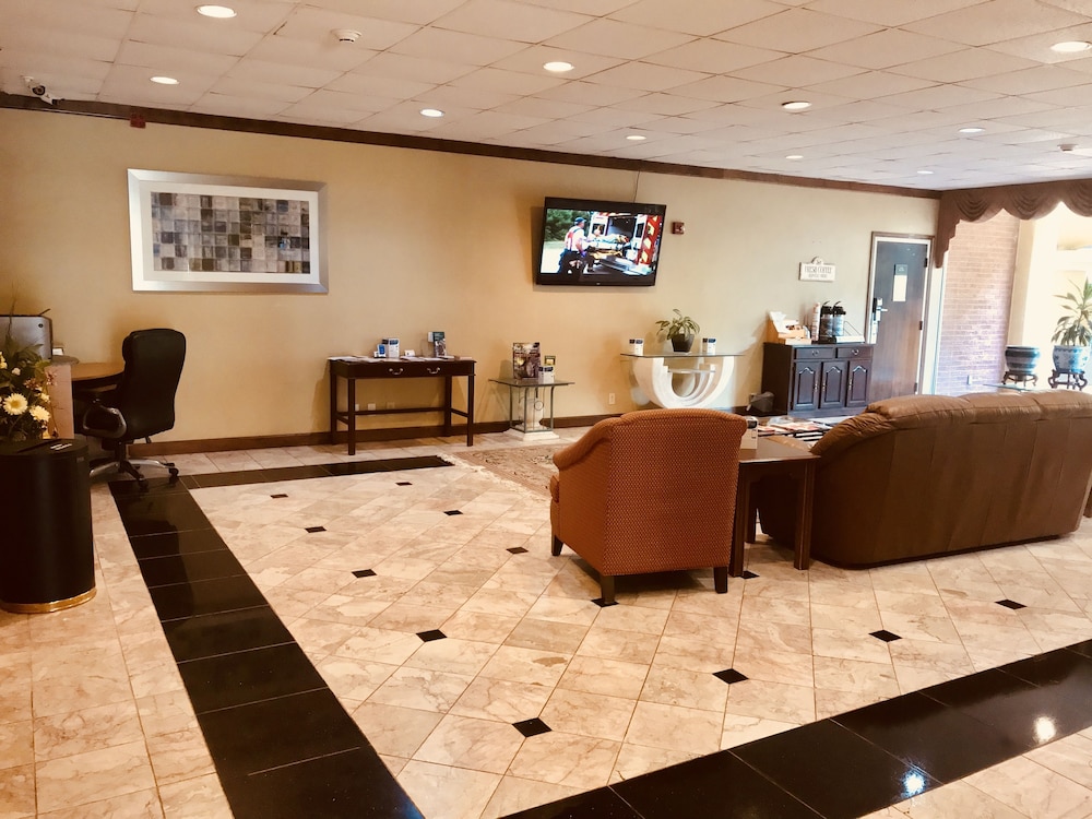 Statesboro Vacations - Quality Inn  Suites Conference Center Statesboro Historic District - Property Image 42