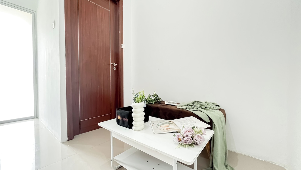 Simply Look 1Br At Vittoria Residence Apartment
