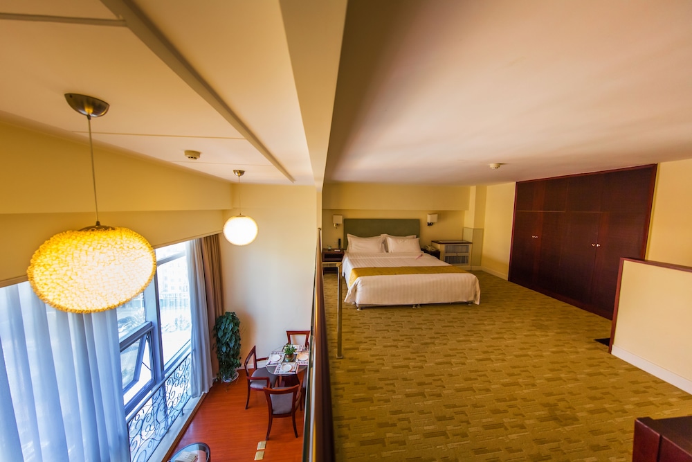 Yantai Vacations - Yantai Meiya International Apt. Hotel - Property Image 2